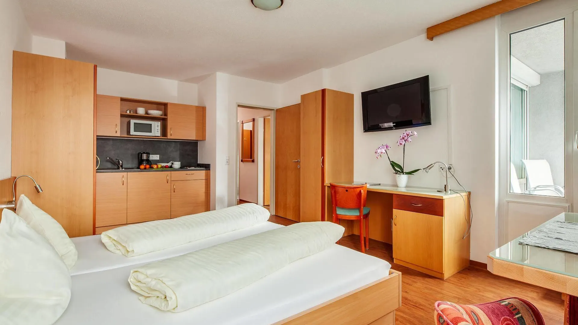 Hotel Zillertal Innsbruck 3*,
